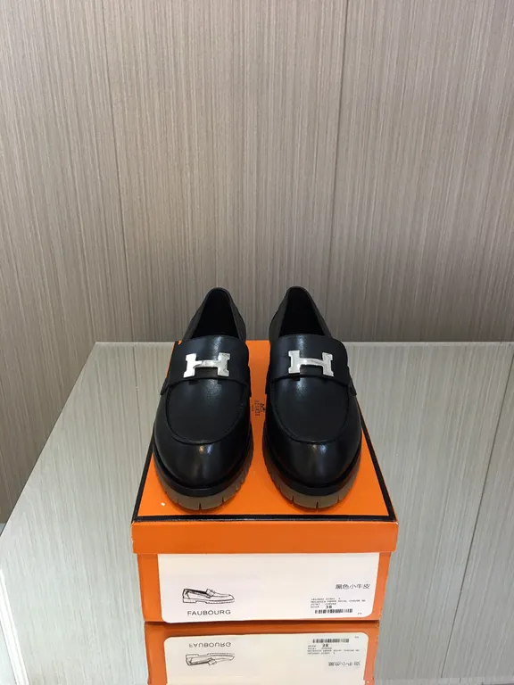 Hermes Shoe 